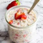 How to Make Healthy Strawberry Cheesecake Overnight Oats
