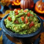 Easy Halloween food ideas : Spooky Guacamole Dip