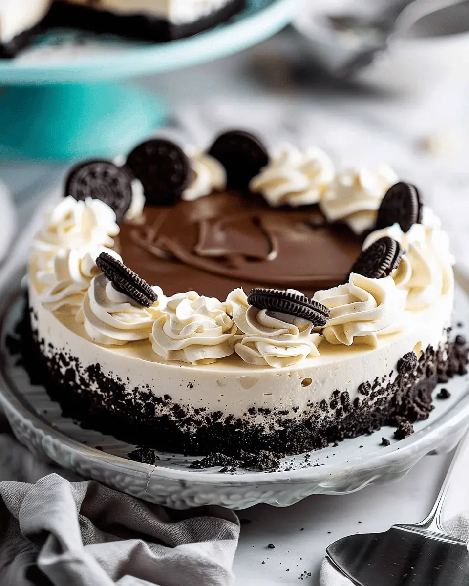 Oreo Cheesecake Delight: Easy Recipe for a Decadent Treat