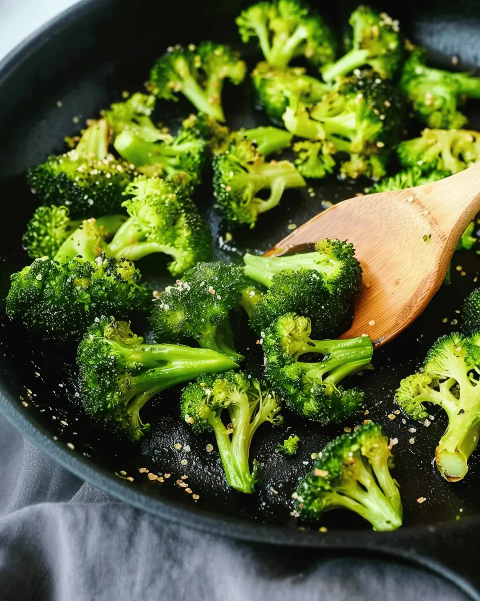 Easy Side Dishes: How to Make Easy Pan-Fried Broccoli That Pops